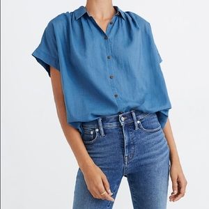 Madewell Central Button-Down Top in Denim